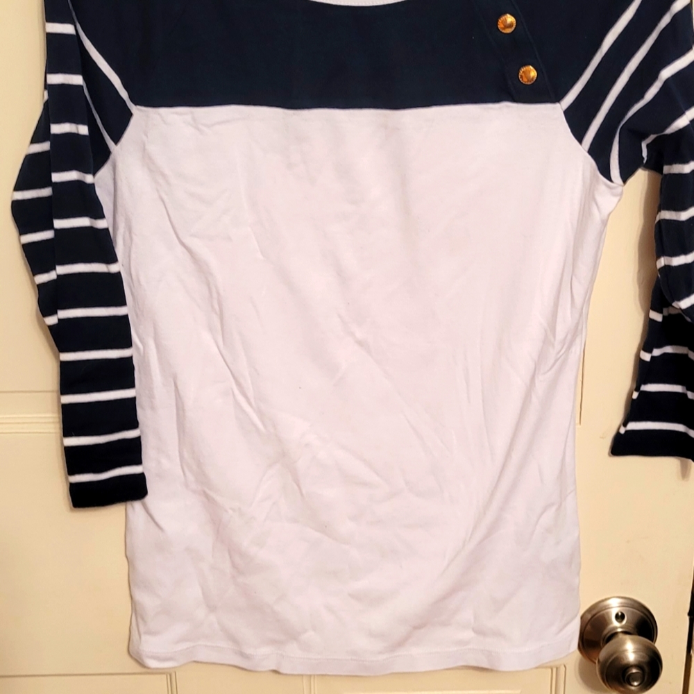 Woman's shirt